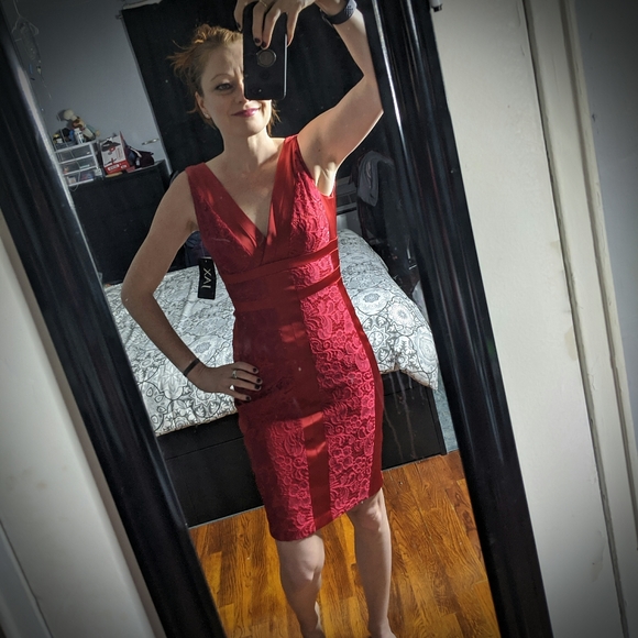 Red Jax satin/lace/floral dress sz 2 - Picture 2 of 7